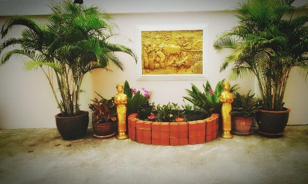 Majestic Villas Phuket Rawai Exterior photo